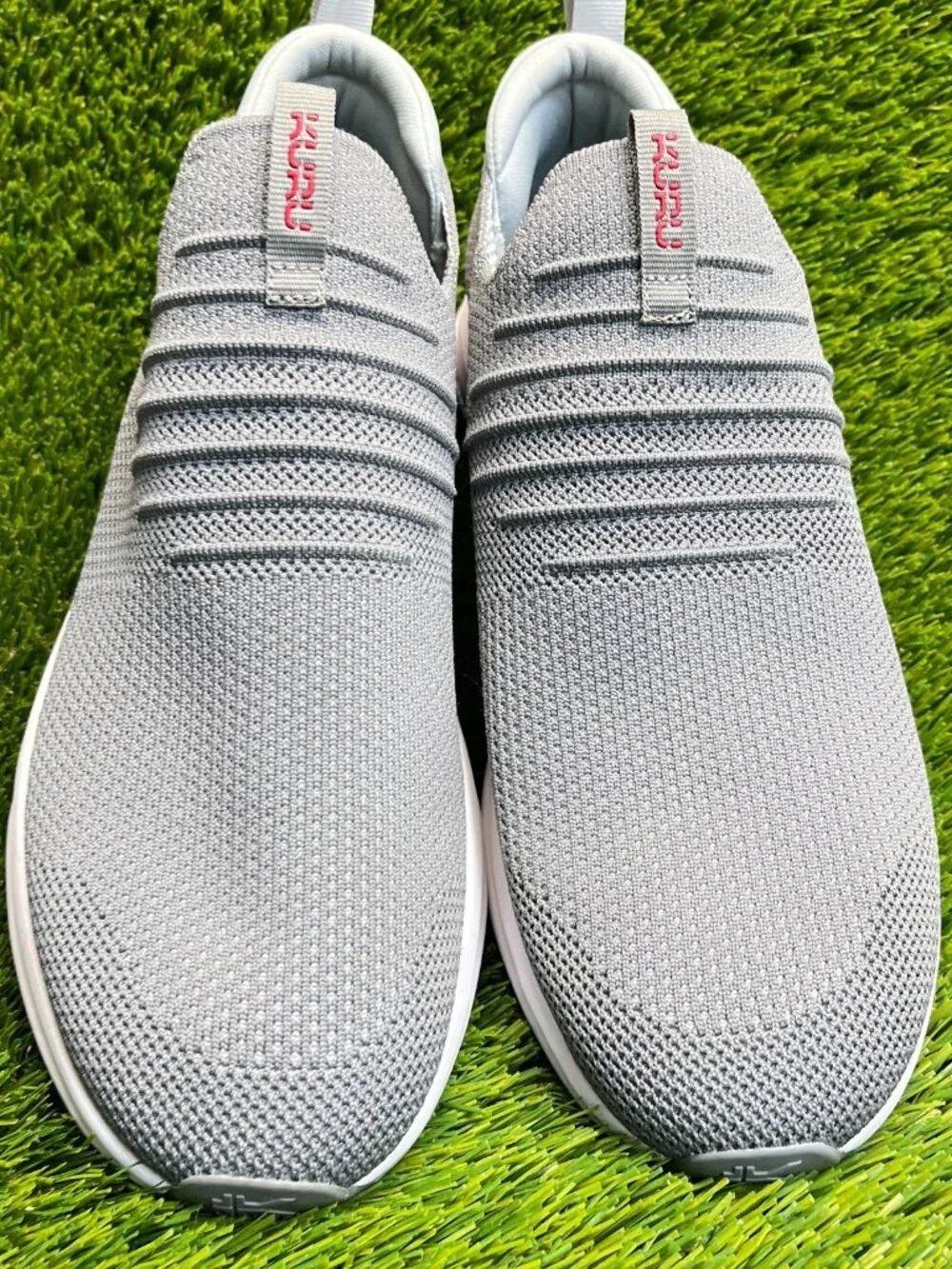 Kuru Atom Slip-On Mens Size 9.5 Gray White‎ Athletic Walking Shoes Sneakers